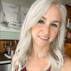 Meet the Posher, Bobbie!